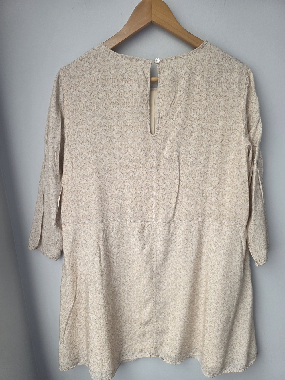 Wilfred Aritzia XS Cream Pink Floral Print Dress Rayon Boho Cottagecore - Picture 5 of 9